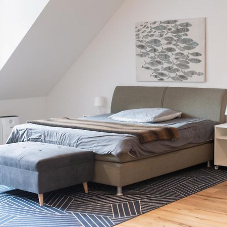 Apartment Mit Parkblick & Massagestuhl Leipzig Ngoại thất bức ảnh