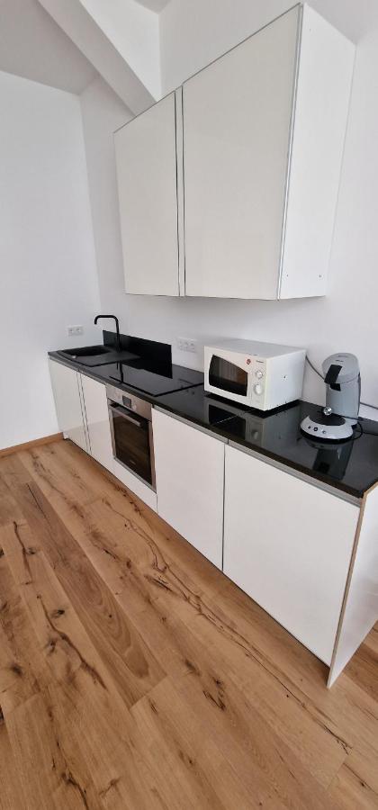 Apartment Mit Parkblick & Massagestuhl Leipzig Ngoại thất bức ảnh